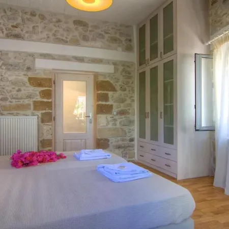 Archontiko Tis Ioannas Pigi (Crete)